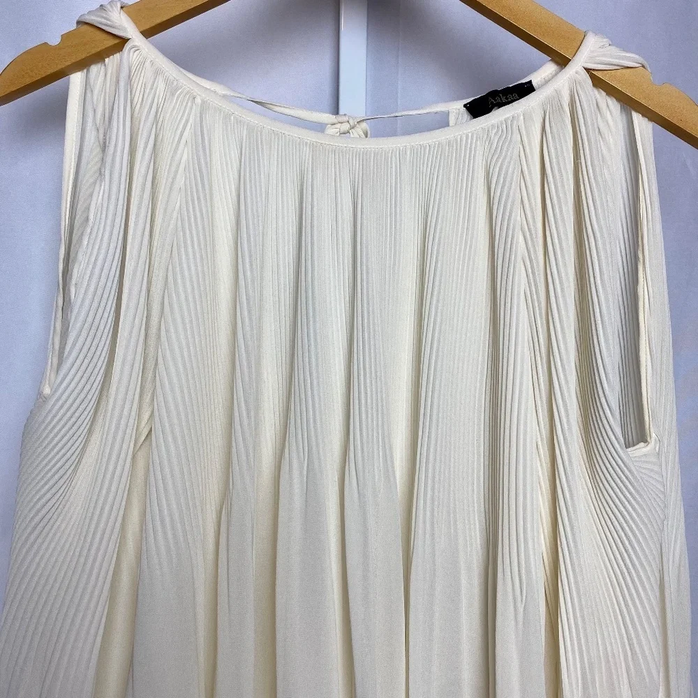 Aakaa Cream Pleated Flowy Open Shoulder Fairy Cottagecore Tie Back Medium